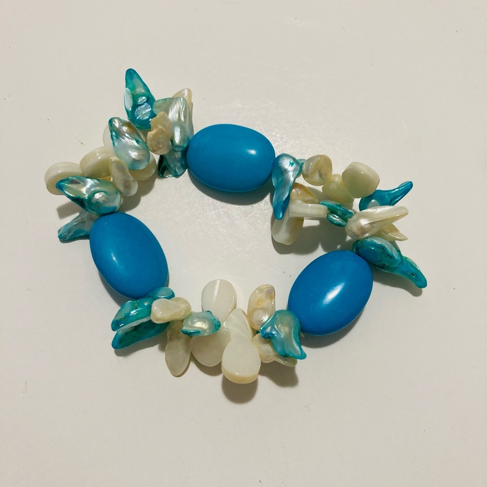 Turquoise stone bracelet